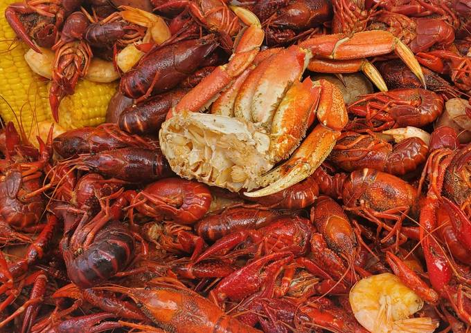 Cajun crawfish: Texas style