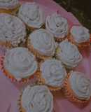Cream cupcakes