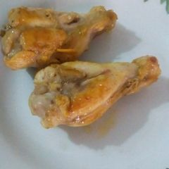 A picture of Chicken canapé.