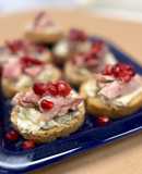 Canapé riquísimo en 5 minutos | Canapé de queso gorgonzola y perdiz en escabeche con granada