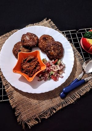 A picture of Resha Shami Kabab.