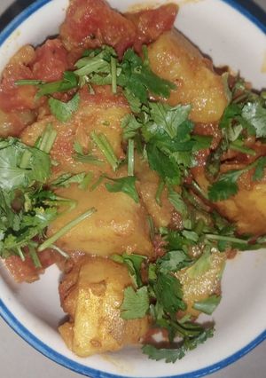 आलू गाजर की सब्जी (Aloo Gajar ki sabzi recipe in hindi) रेसिपी मुख्य फोटो