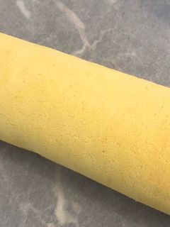 清新·好吃·不油腻的 ——- 柠檬🍋奶油卷 的食譜成品照片