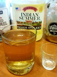 A picture of Caramel Apple Cocktail.