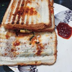 A picture of Corn spinach Sandwich.