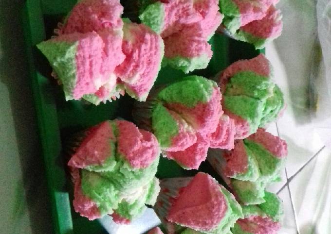 Wajib coba! Bagaimana cara memasak Bolu kukus santan mekar 1telur dijamin istimewa