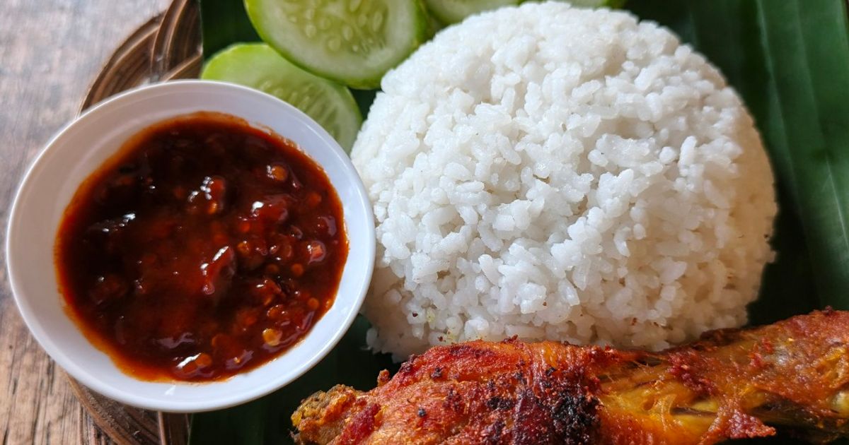 Ayam Goreng 3 bahan (metode ungkep kering)