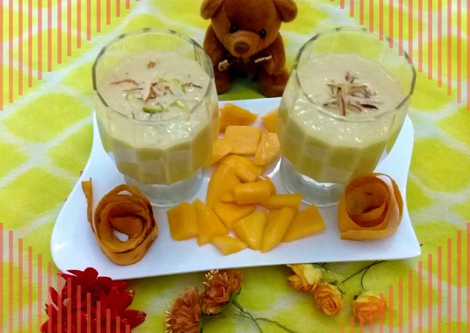 Mango Banana Smoothie