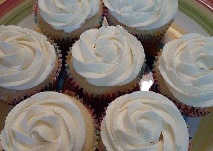 Recipe of Favorite Vanilla Cupcakes