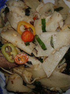 Hình của món Măng Xào Thịt Bò Lá Lốt.