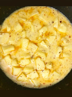 A picture of Dahi ke Aloo.