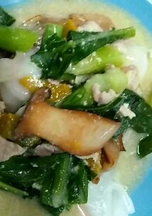 รูปของ ราดหน้าหมูหมัก