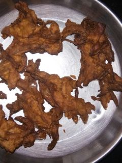 A picture of Crispy Onion Pakoda.