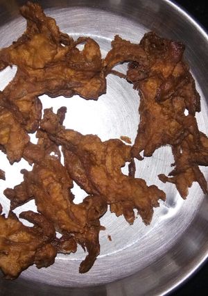 A picture of Crispy Onion Pakoda.