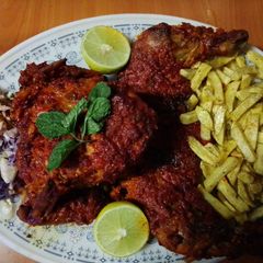 A picture of Tandoori bihari whole chicken🐓🧅🌶️.