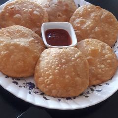 A picture of Moong kachori.