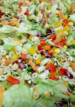 A picture of Mix Healthy Salad.