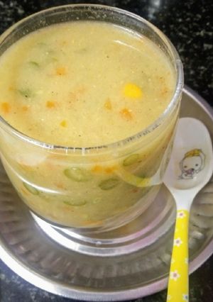 இனிப்பு சோளம் காய்கறிகள் சூப் (Sweet Corn Vegetables Soup) செய்முறை முக்கிய புகைப்படம்