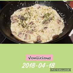 รูปของ Linguine creamy garlic mushroom