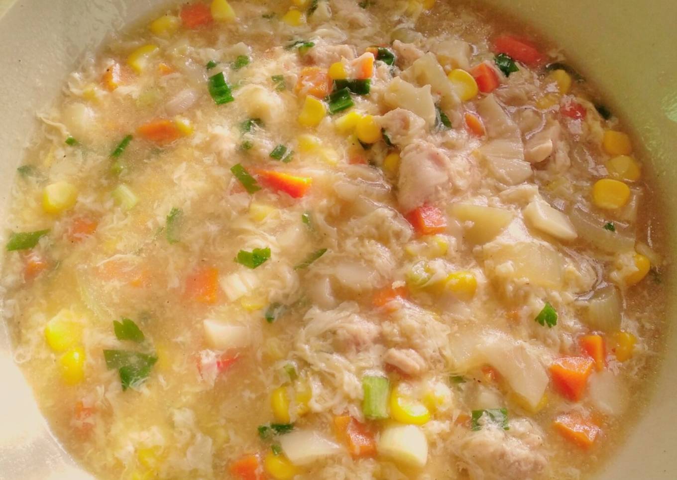 Soup kental Telor,jagung manis dan dada ayam