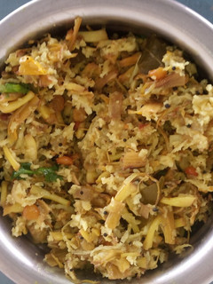 வாழைப்பூ பொரியல் (Vaazhaipoo poriyal recipe in tamil) செய்முறை முக்கிய புகைப்படம்