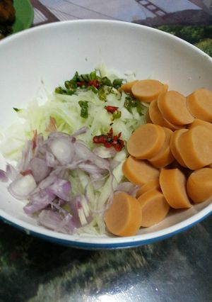 รูปของ ยำแตงร้านไส้กรอกไก่