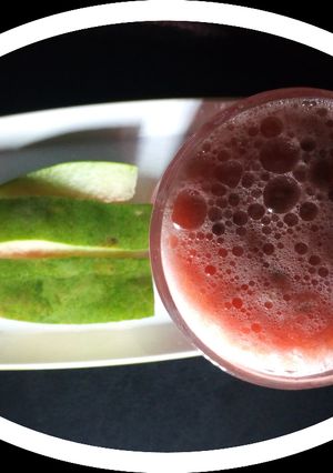 A picture of Watermelon and cucumber smoothie.