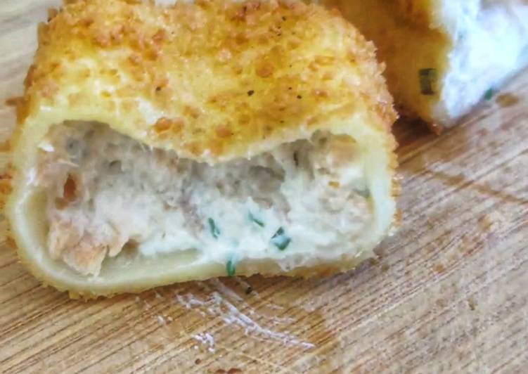 Voici la recette Cannelloni frit ricotta saumon satay ciboulette à la maison