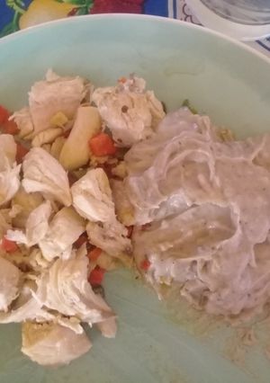 Una foto de Pollo a la king con salsa bechamel