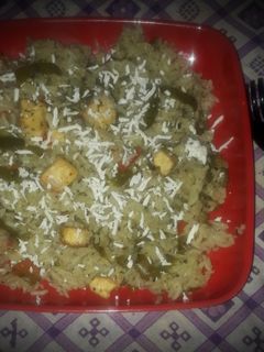 सिमला मिरची पनीर राईस (shimla mirchi paneer rice recipe in marathi) रेसिपी चे मुख्य फोटो