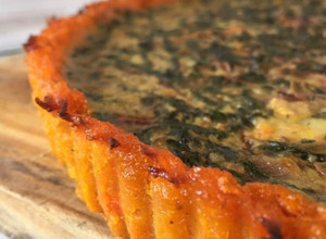Una foto de Tarta de acelga y espinaca con masa de calabaza (sin harina!)
