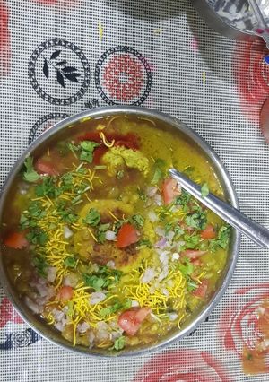 રગડા પેટિસ (Ragada Patties Recipe In Gujarati) રેસીપી મુખ્ય ફોટો