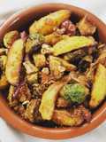 Terrina di patate, mele e cavoletti di Bruxelles
