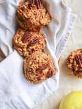 Muffins de manzana, canela y pecanas