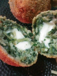 Una foto de Croquetas de acelga con queso