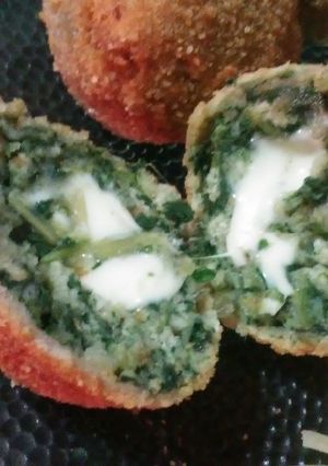 Una foto de Croquetas de acelga con queso