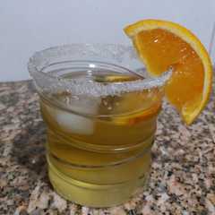 A picture of Té frío cítrico y especiado.