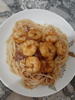 صورة لوصفة معكرونه سباغيتي مع جمبري بالخلطه 🦐