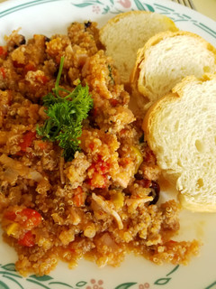 Una foto de Quinoa con carne molida