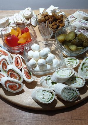 Zdjęcie przepisu Tortilla - przekąska imprezowa.