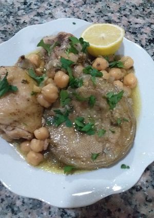 صورة لوصفة طاجين الدجاج بالقرنون