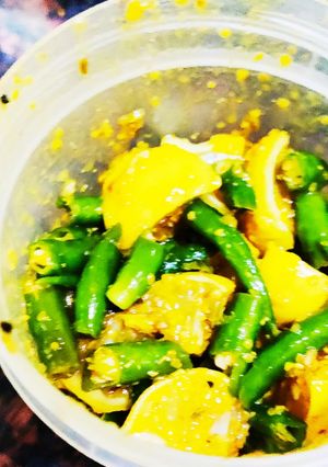 हरी मिर्च नींबू का अचार (hari mirch nimbu ka achar recipe in Hindi) रेसिपी मुख्य फोटो
