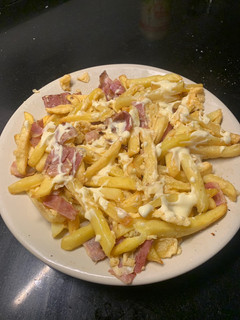Una foto de Revuelto de huevo, patatas y bacon