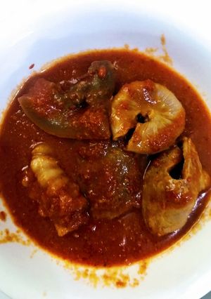 A picture of Redoil pepper and intestine+pkomo stew.