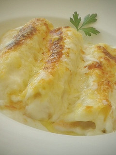 Una foto de Canelones rellenos de pollo con bechamel