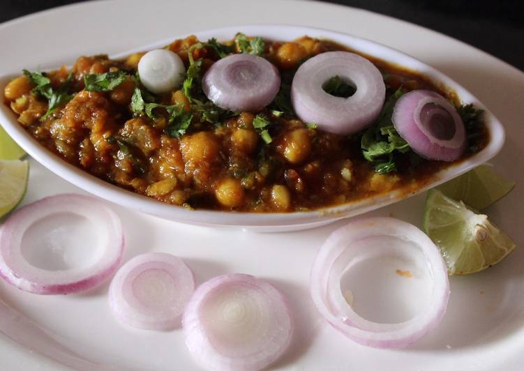 Recipe of Ultimate Chana Masala/Chickpeas Masala
