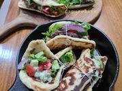 Gambar shawarma saus garlic