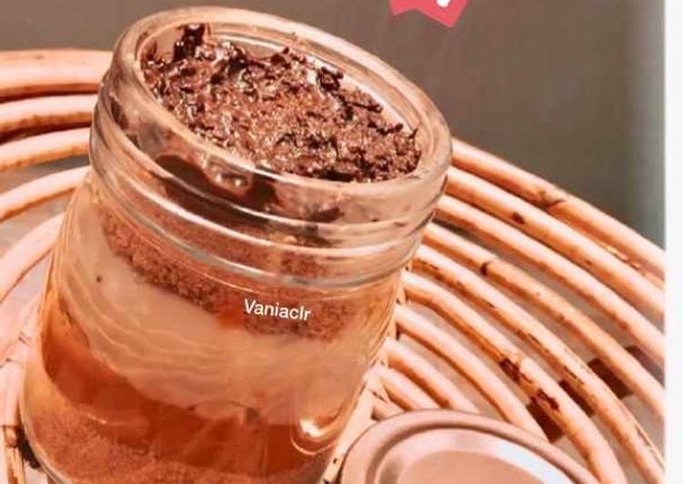 Chewy Mango in a Jar