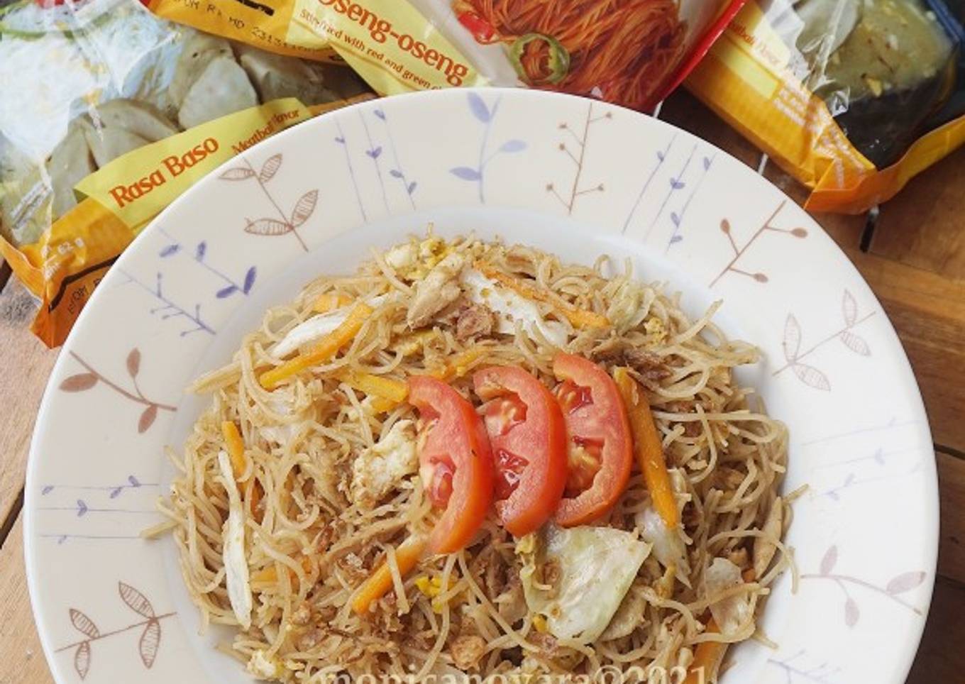 Bihun Goreng Ayam (pakai bihun instan)
