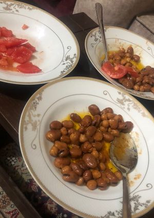 صورة لوصفة فول مدمس مع حمص بطريقة سريعة ولذيذة جداً